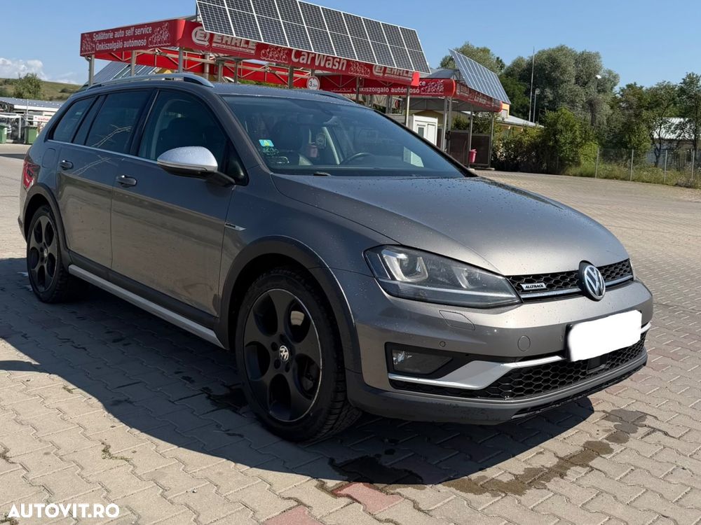 Volkswagen Golf 2.0 TDI DSG 4Motion - 1