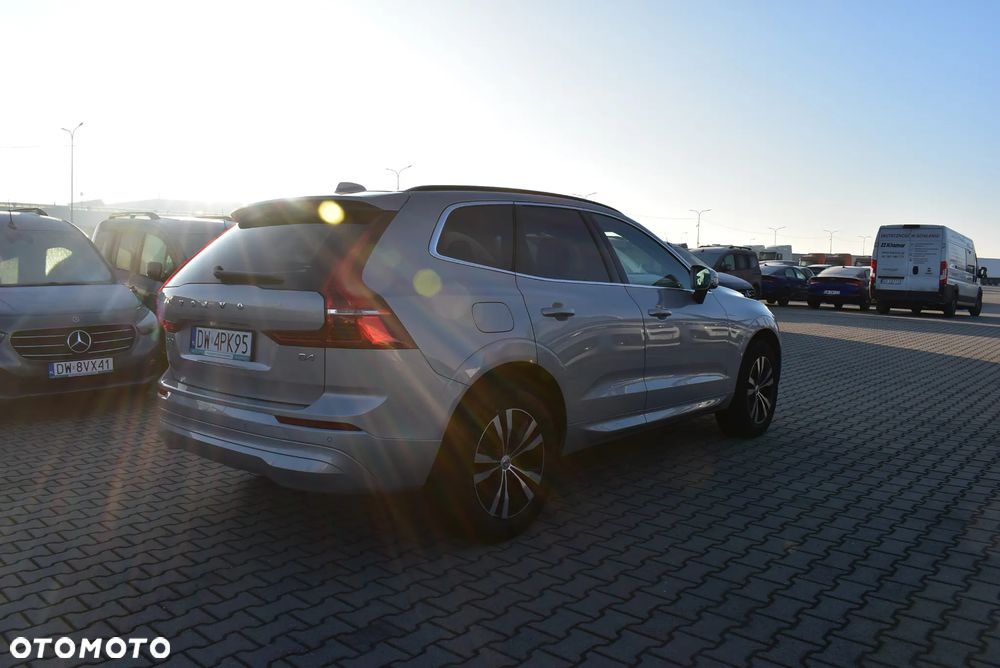 Volvo XC 60 B4 B Momentum Pro - 6