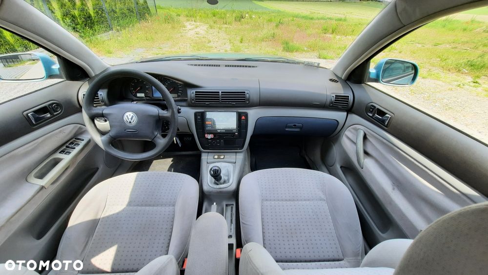 Volkswagen Passat - 6
