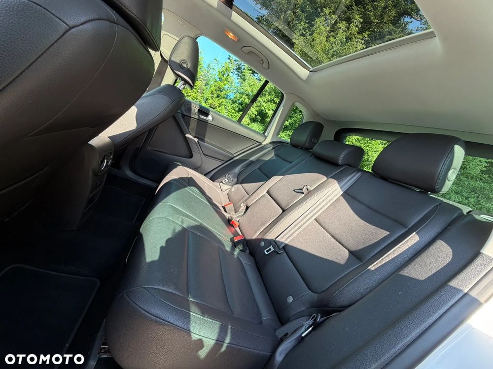 Volkswagen Tiguan 2.0 TSI 4Motion DSG Sport & Style - 27