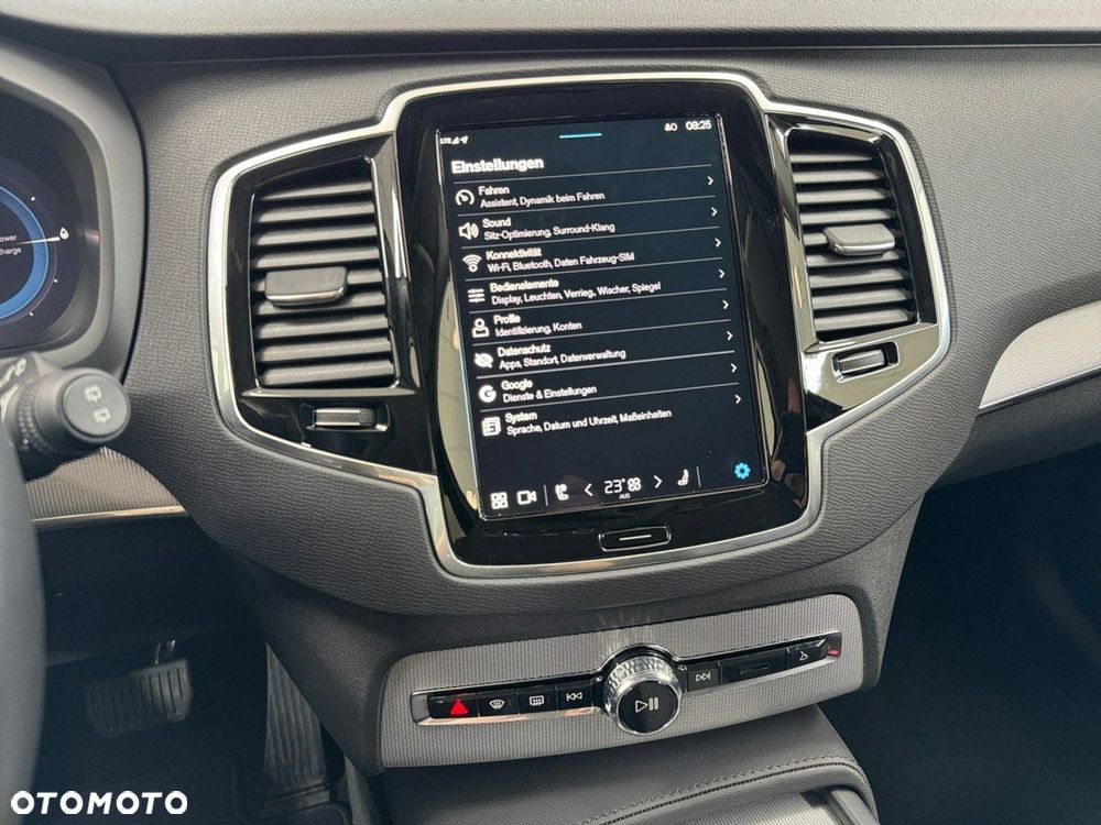 Volvo XC 90 T8 AWD Plug-In Hybrid Core Bright 7os - 26