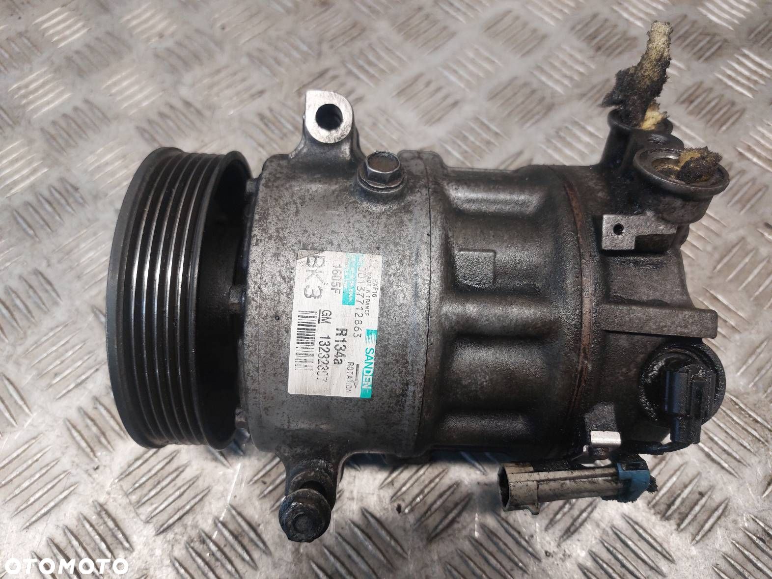 SPRĘŻARKA KOMPRESOR KLIMATYZACJI OPEL INSIGNIA A 2.0 CDTI 13232307 - 1