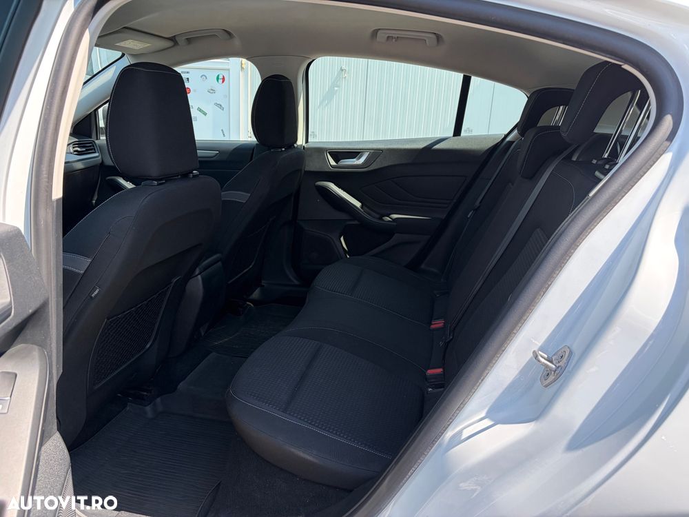 Ford Focus 1.5 EcoBlue Titanium - 28