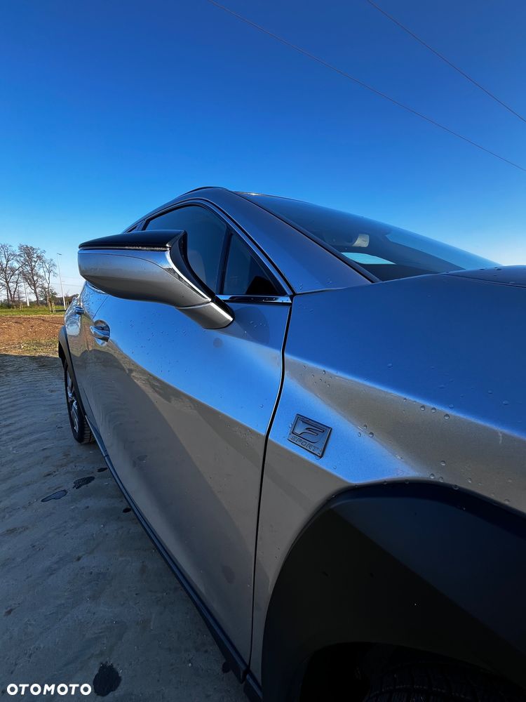 Lexus UX 200 GPF F Sport 2WD - 9