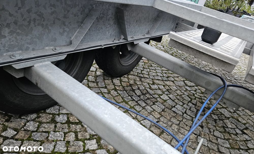 Boro TRAILERS - 35