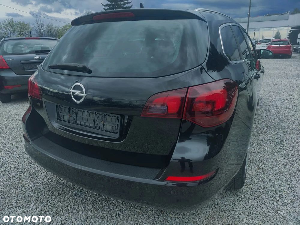 Opel Astra - 16