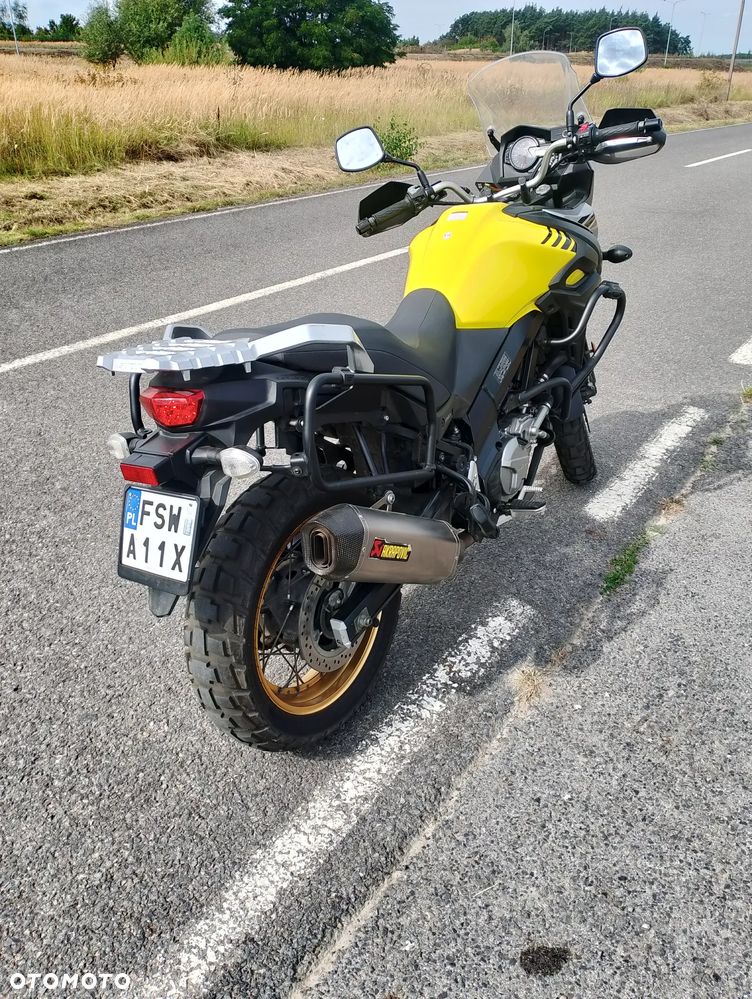 Suzuki V-STROM - 10