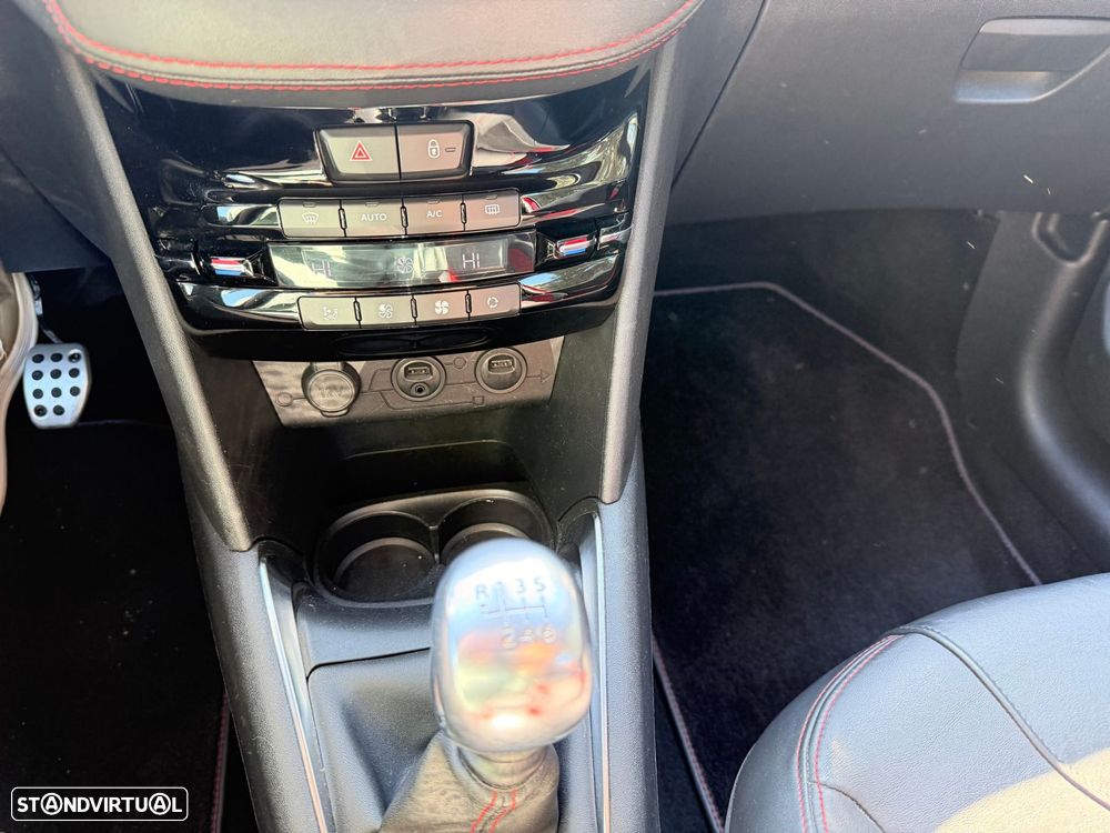 Peugeot 208 1.6 THP GTi - 16