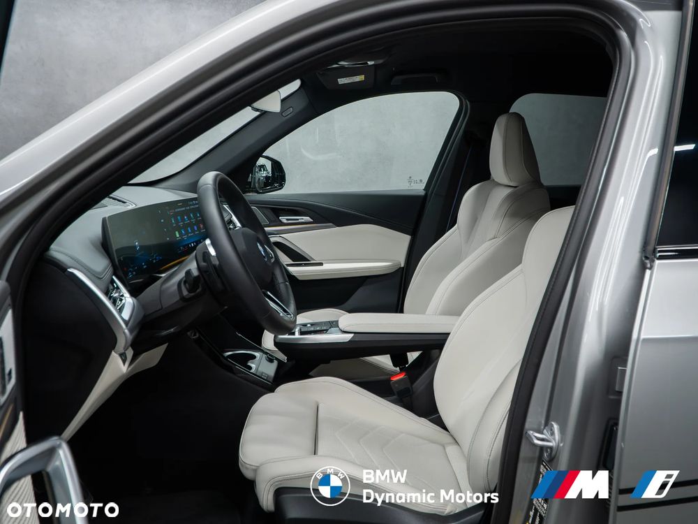 BMW X1 - 16