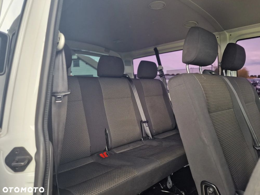 Volkswagen Caravelle 2.0 TDI L2 Highline 4Motion DSG - 22