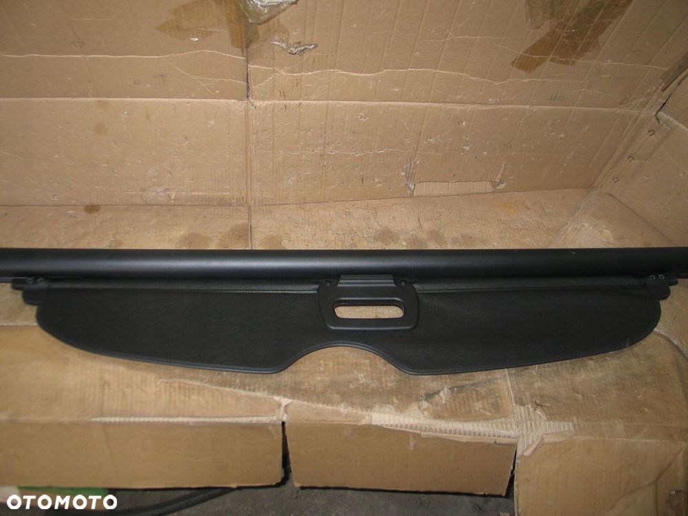 roleta bagaznika jeep grand cherokee WK2 8903102112 czarna - 5
