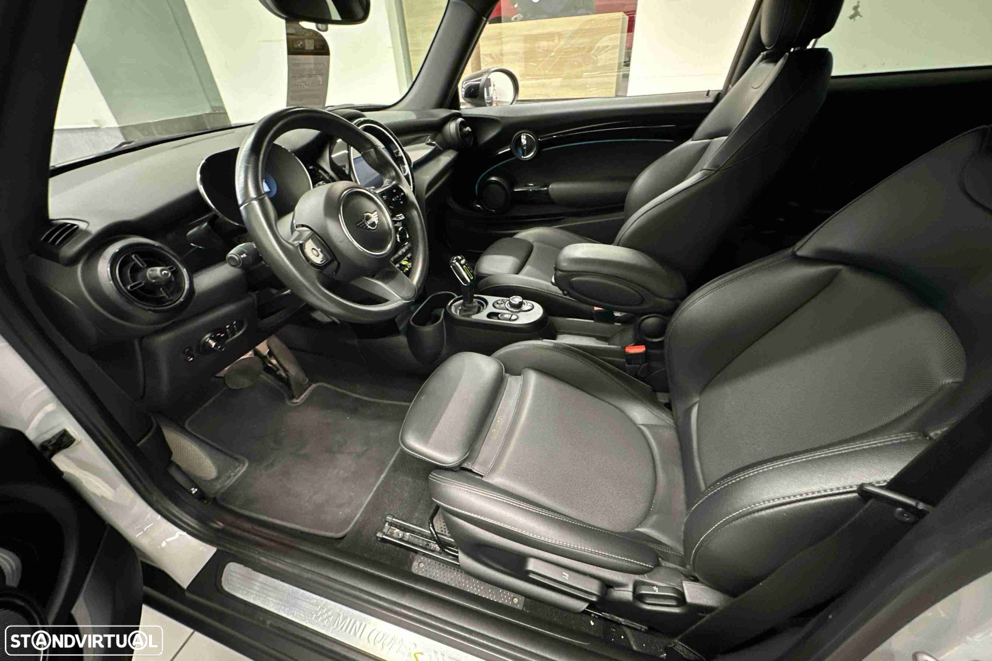 MINI 3 Portas Cooper SE Classic - 8