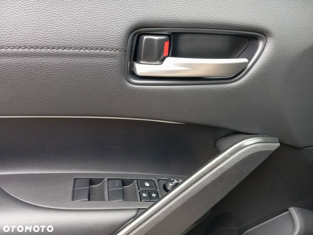 Toyota Corolla Cross - 20