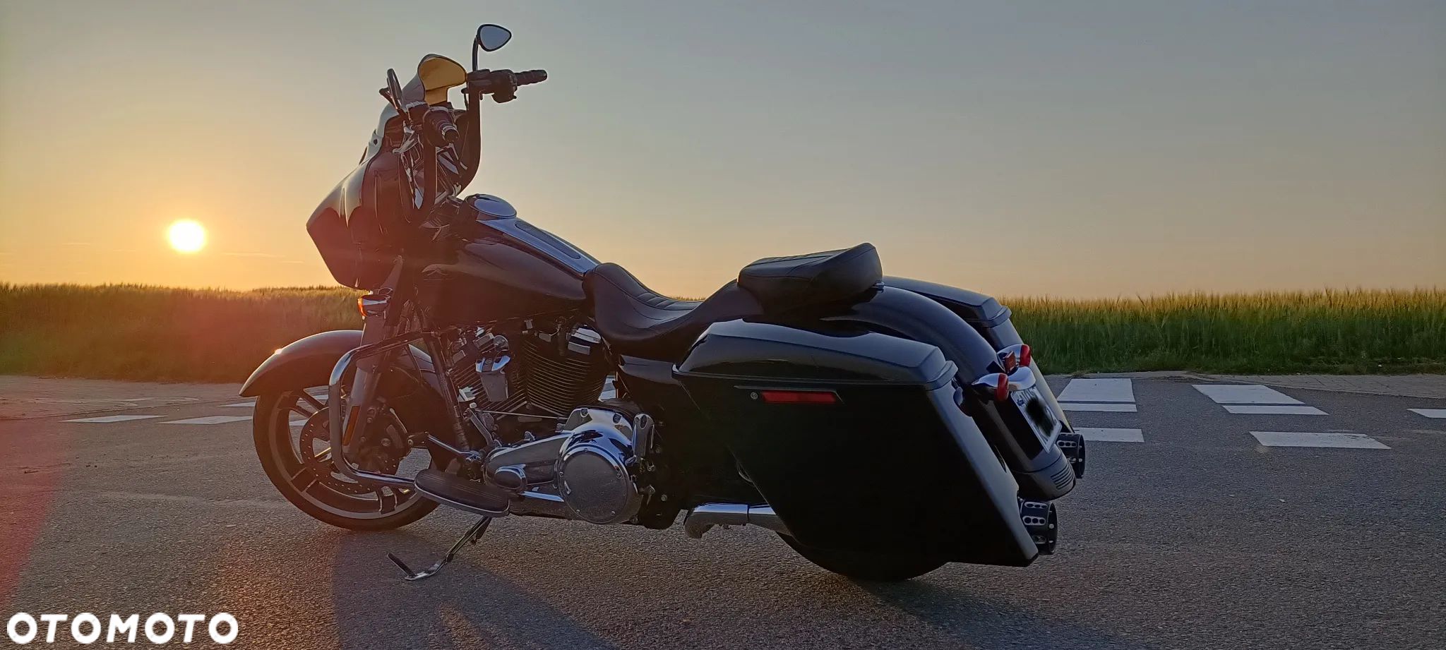 Harley-Davidson Touring Street Glide - 1