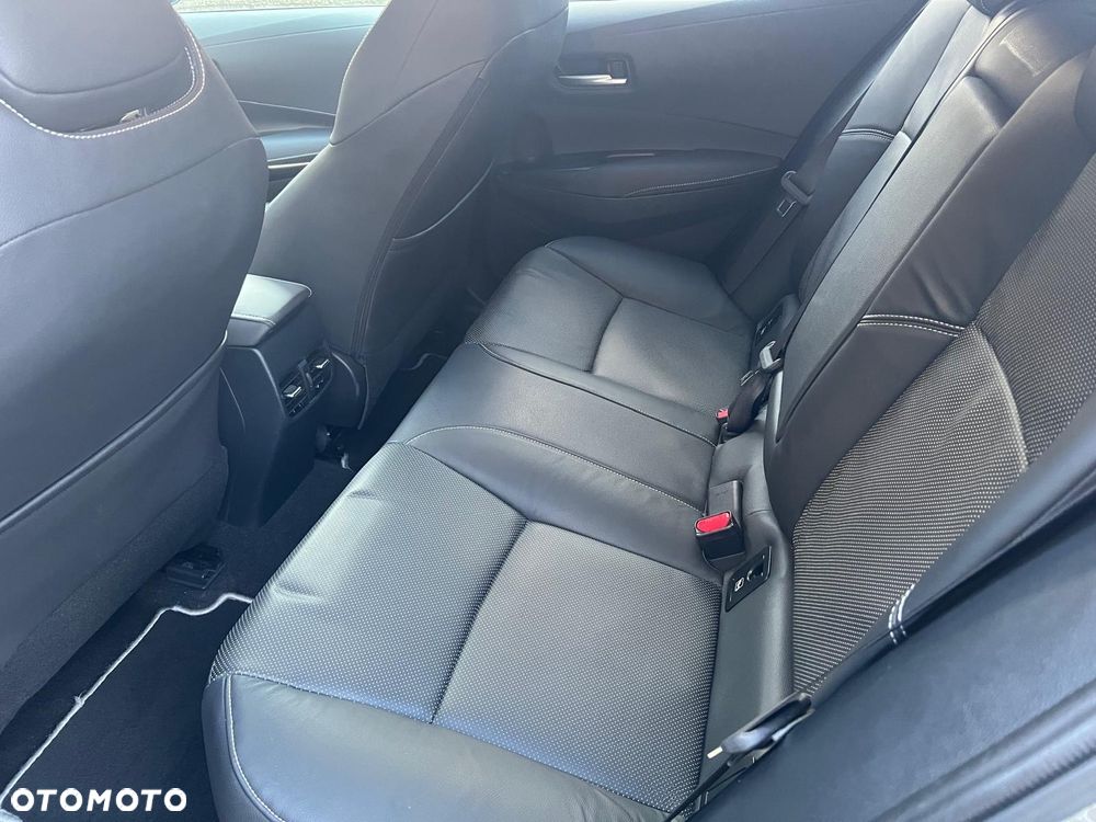 Toyota Corolla 2.0 Hybrid Executive - 10