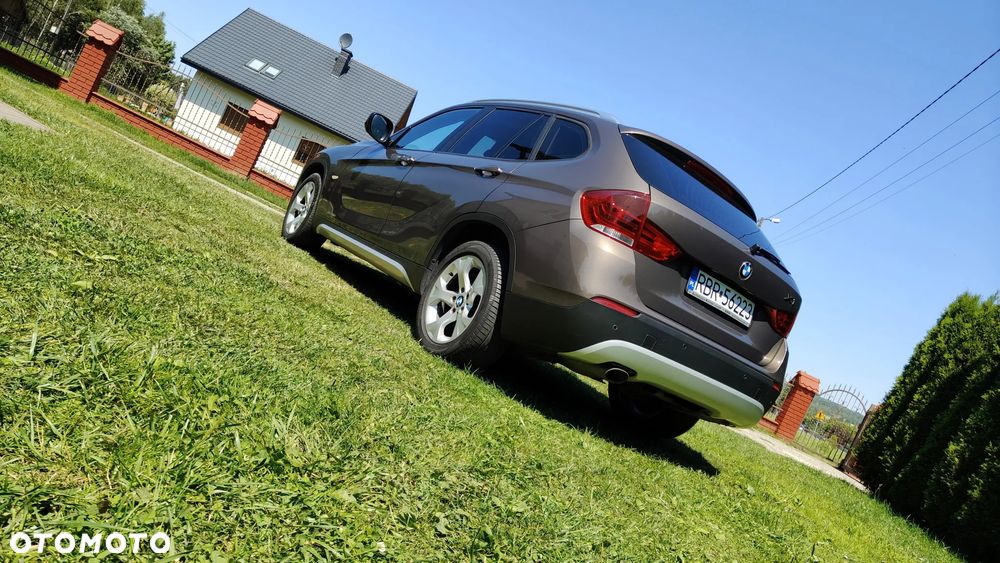 BMW X1 sDrive18d xLine - 8