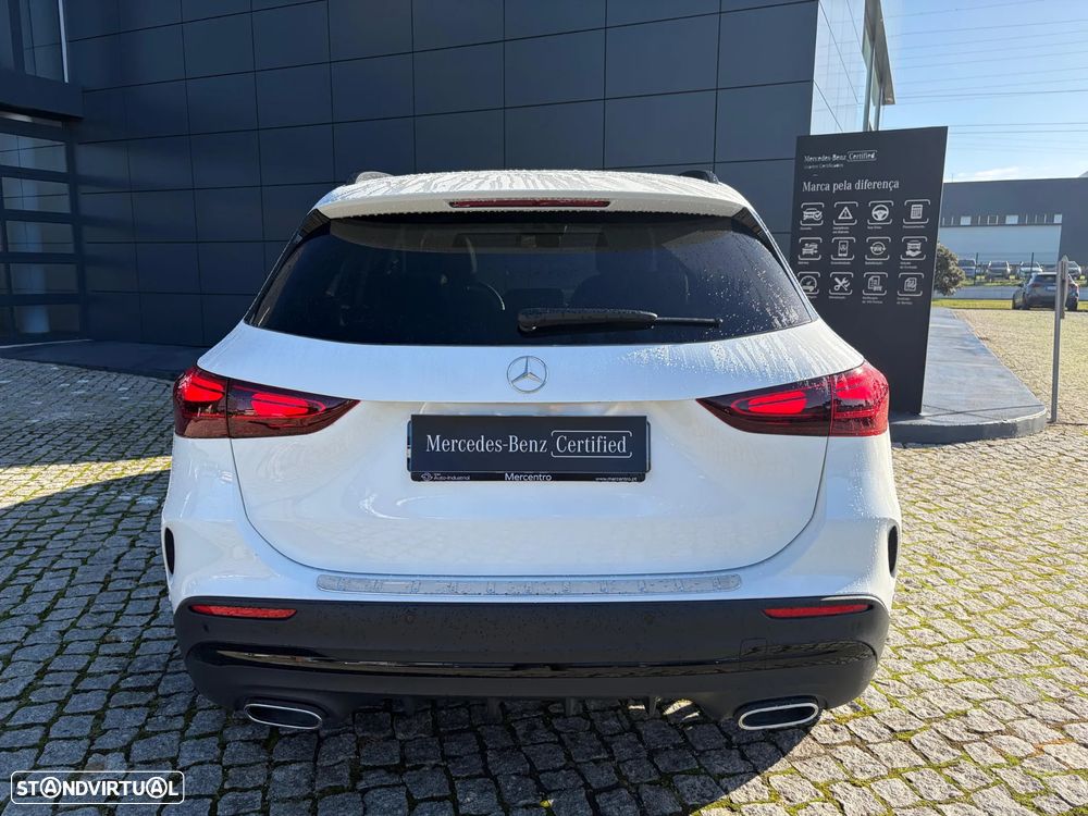 Mercedes-Benz GLA 180 d AMG Line - 4