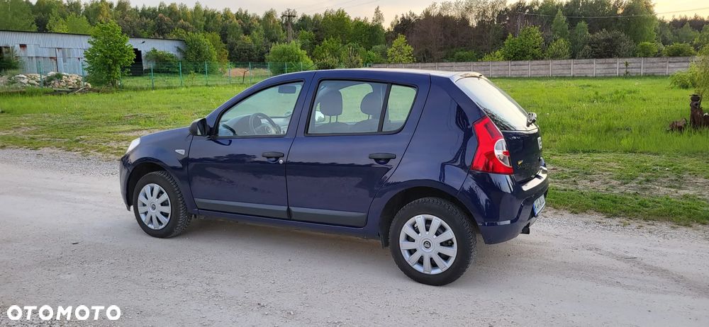 Dacia Sandero 1.2 16V Laureate - 7