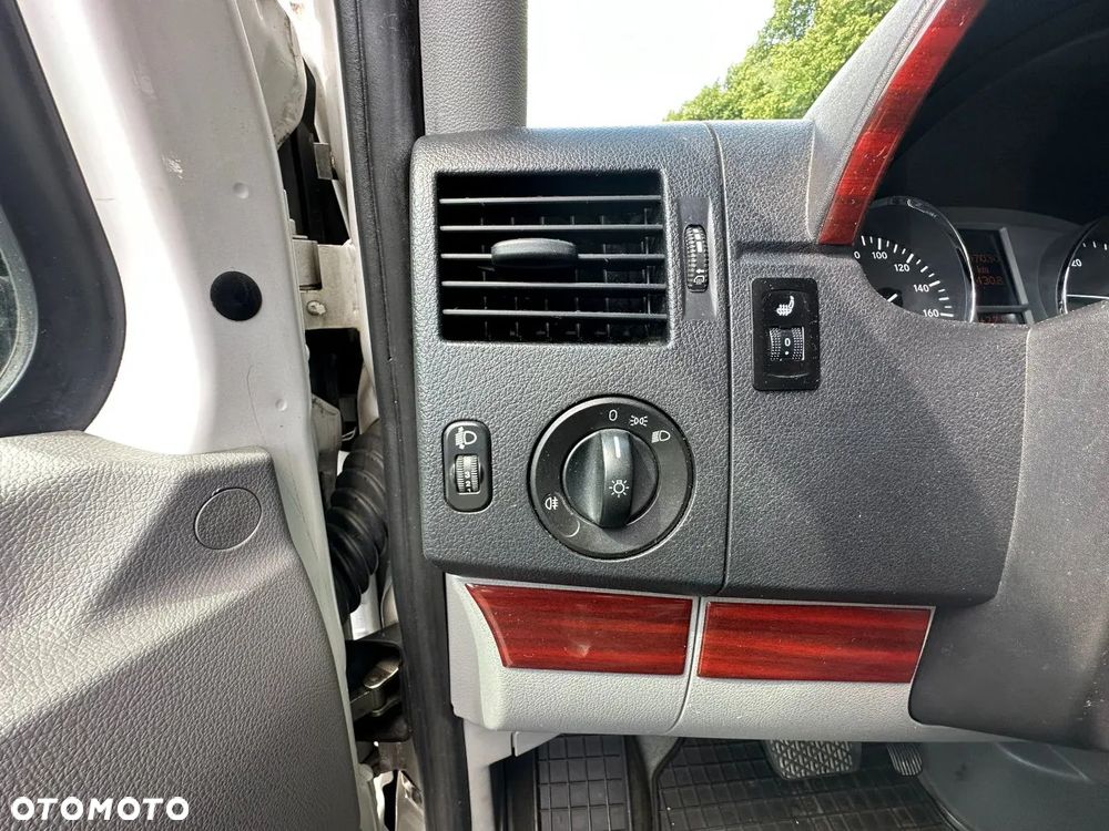 Mercedes-Benz Sprinter - 14