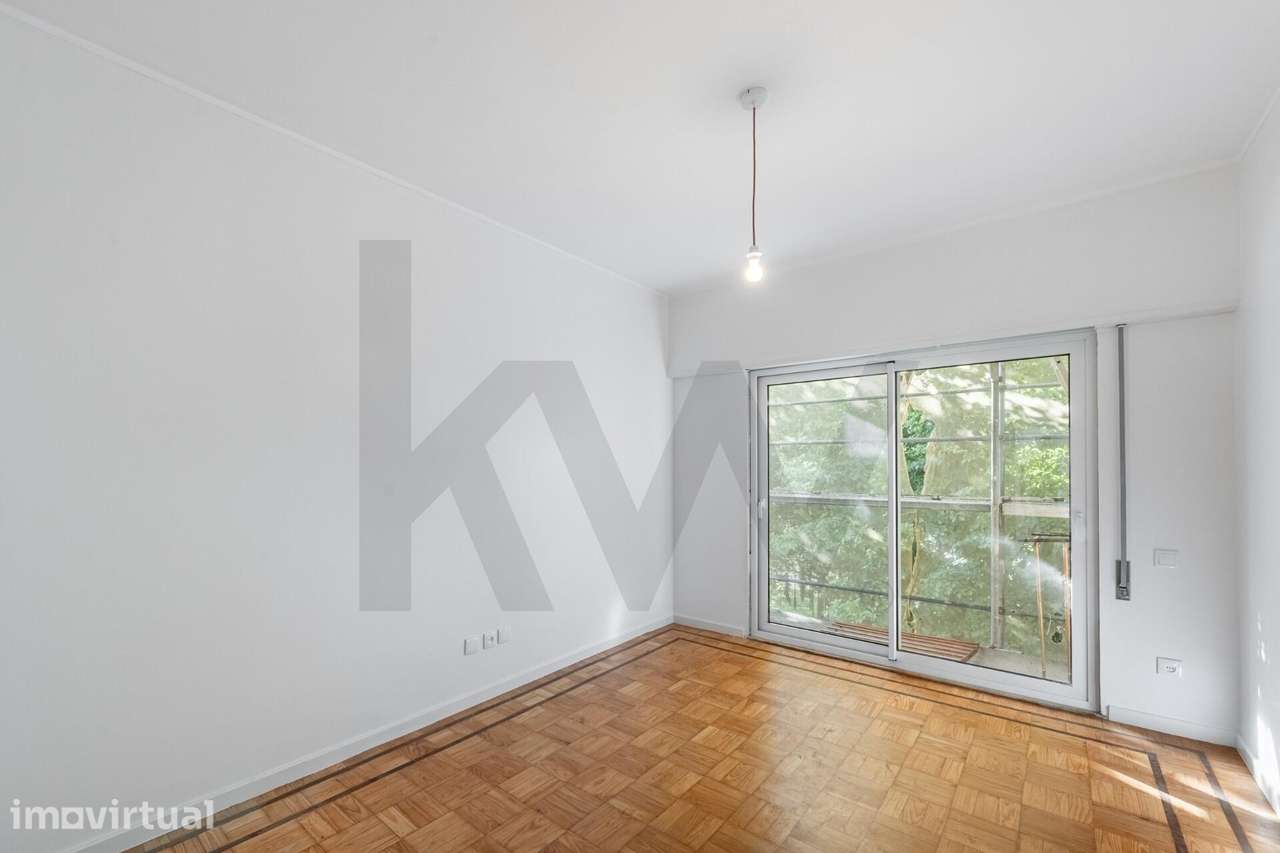 Apartamento T3 remodelado com varandas na Foz do Douro, Porto - Grande imagem: 2/22