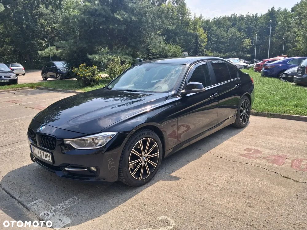 BMW Seria 3 320i xDrive Sport Line - 2