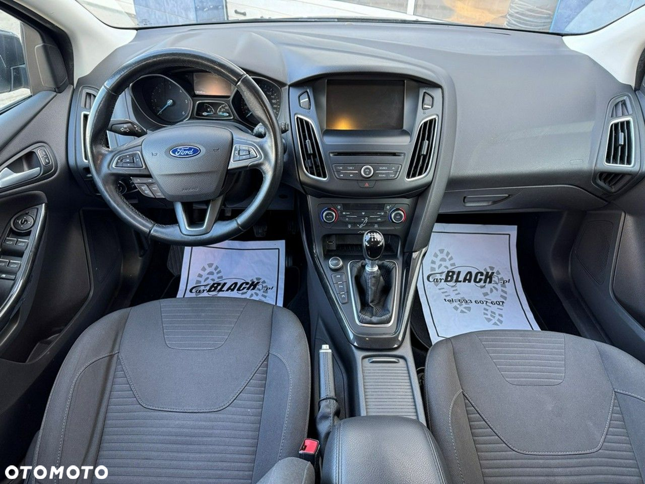 Ford Focus - 8