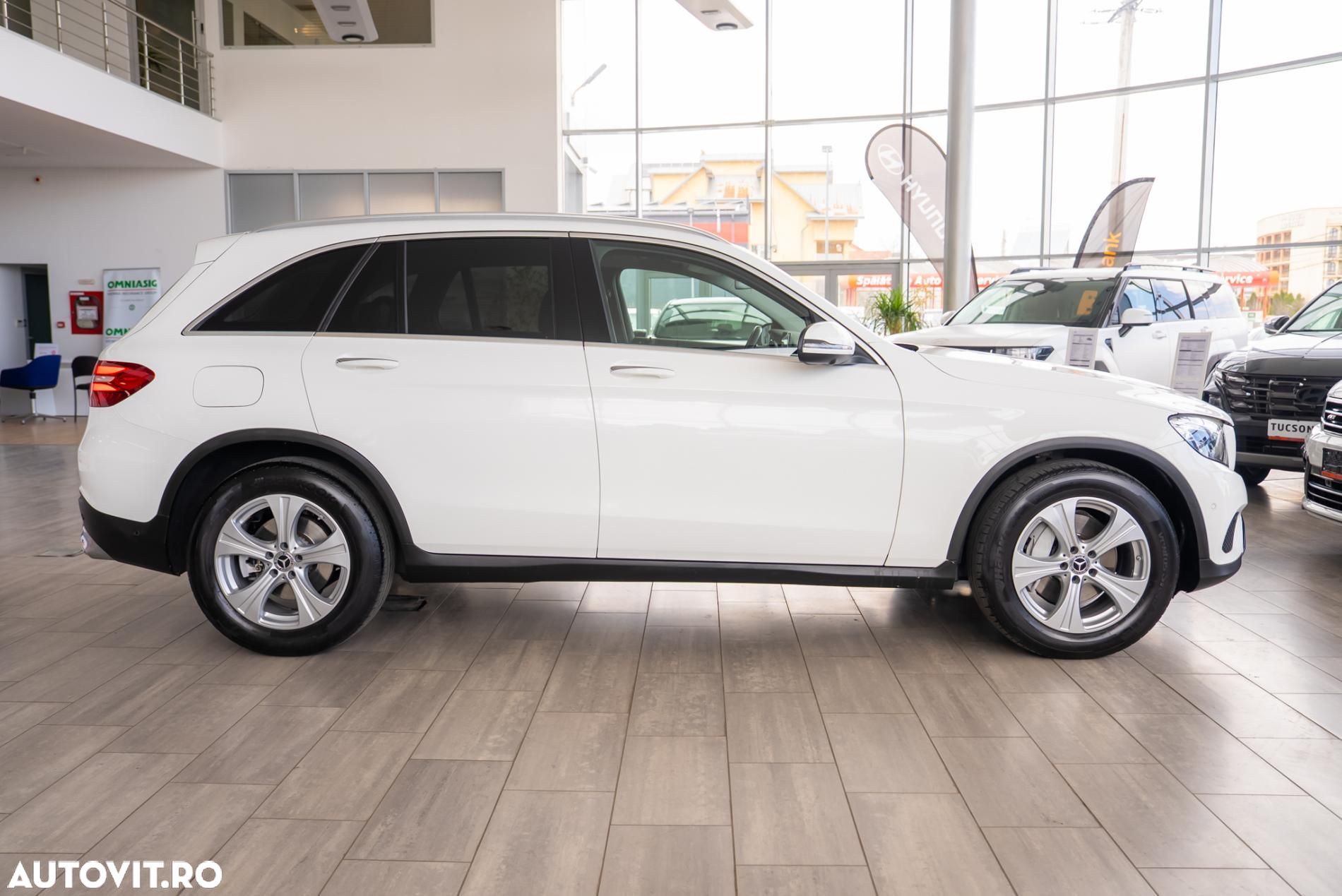 Mercedes-Benz GLC 250 4Matic 9G-TRONIC Exclusive - 11