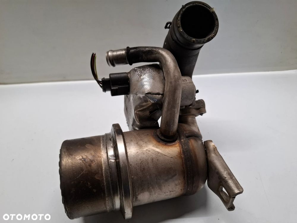 CHLODNICA CHLODNICZKA SPALIN EGR VW SEAT SKODA AUDI 1.6TDI 2.0TSI 04L131512 SLASK WYSYLKA - 1