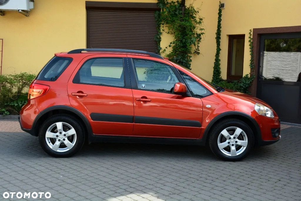Suzuki SX4 1.6 Comfort Plus - 15