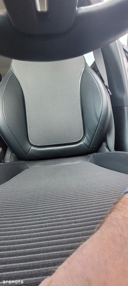 Mercedes-Benz Klasa C 220 d 9G-TRONIC Avantgarde - 13