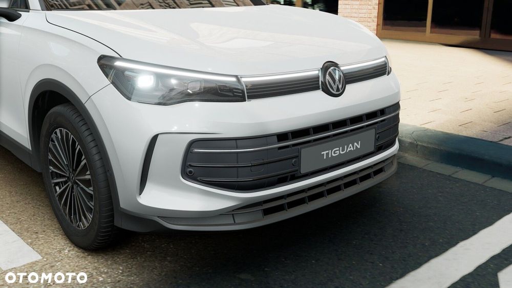 Volkswagen Tiguan - 16