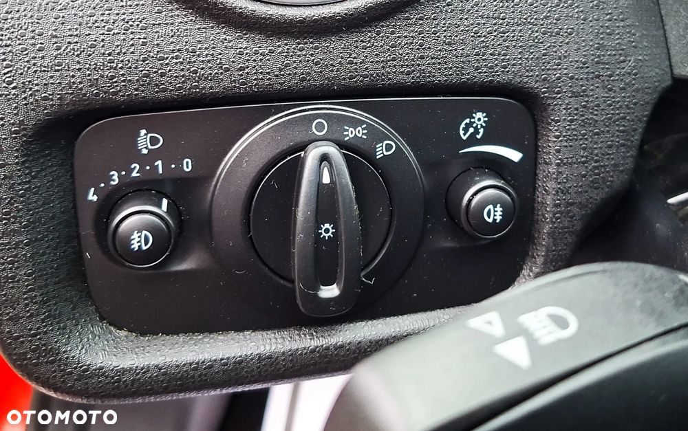 Ford Fiesta 1.0 EcoBoost STart-Stop ST-LINE - 26