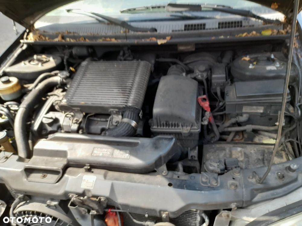 KIA CARNIVAL 2,9  crdi pokrywa zaworów - 3