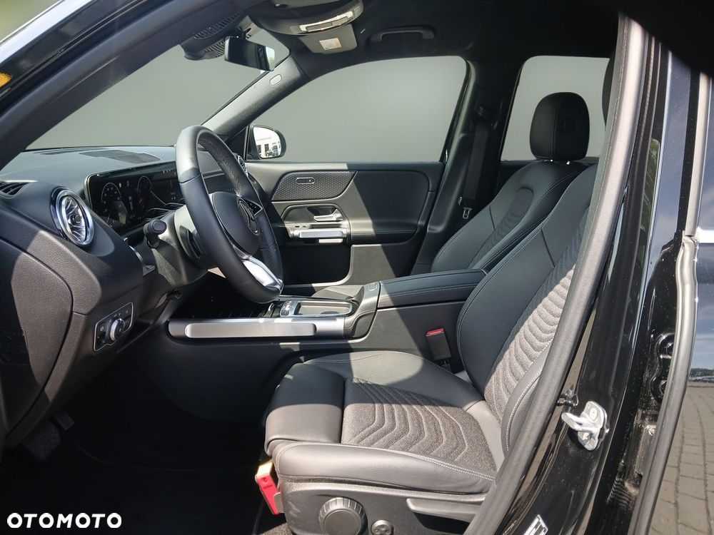 Mercedes-Benz GLB 200 Progressive 7G-DCT - 14