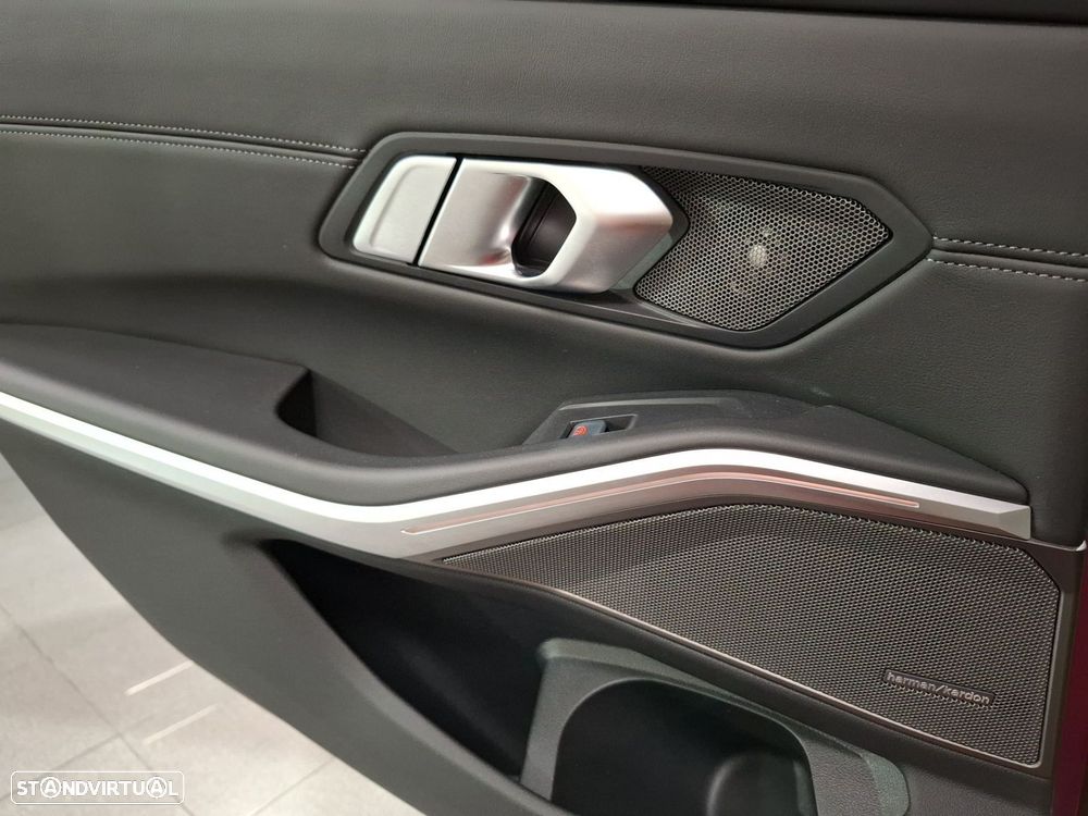 BMW M3 Competition - 26