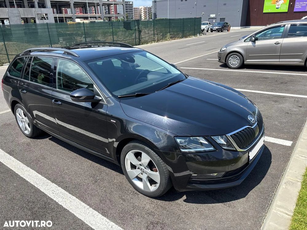 Skoda Octavia 1.6 TDI DSG Ambition - 2