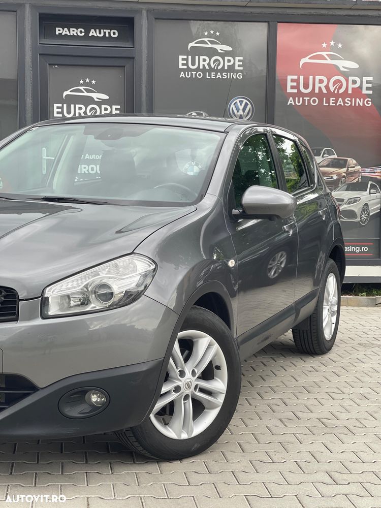 Nissan Qashqai 1.6 DCI 4 x 4 DPF Start/Stop tekna - 11