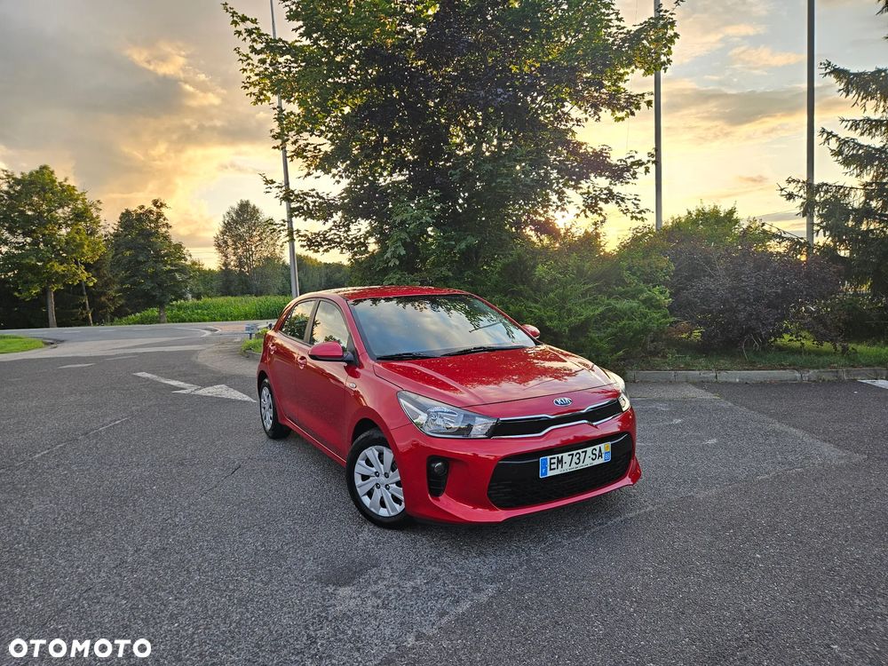 Kia Rio 1.2 Attract - 4