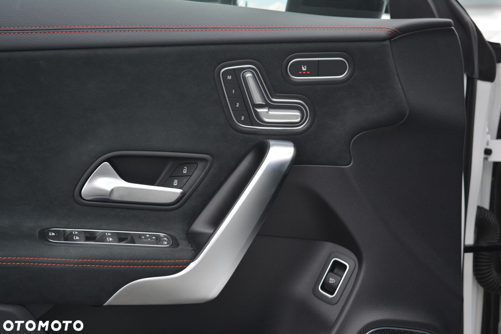 Mercedes-Benz CLA 200 AMG Line 7G-DCT - 13