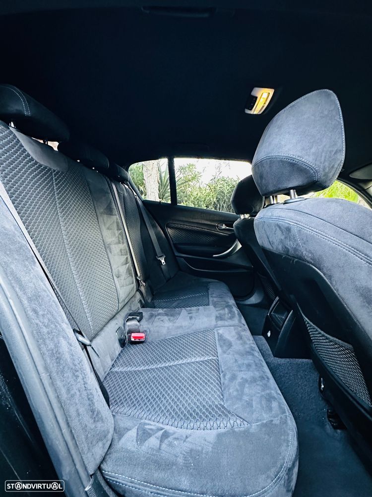 BMW 118 d Aut. Sport Line - 27