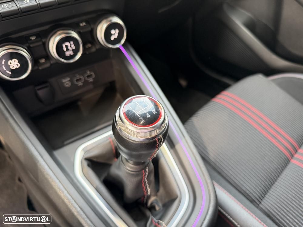 Renault Clio 1.0 TCe RS Line - 24