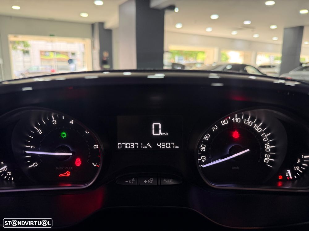 Peugeot 208 PureTech 82 Start & Stop Style - 24