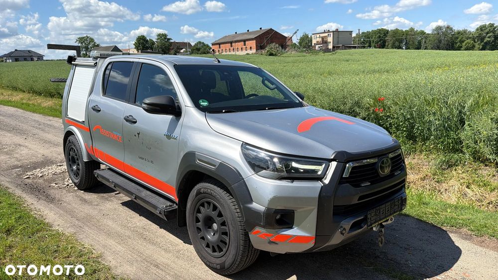 Toyota Hilux - 2