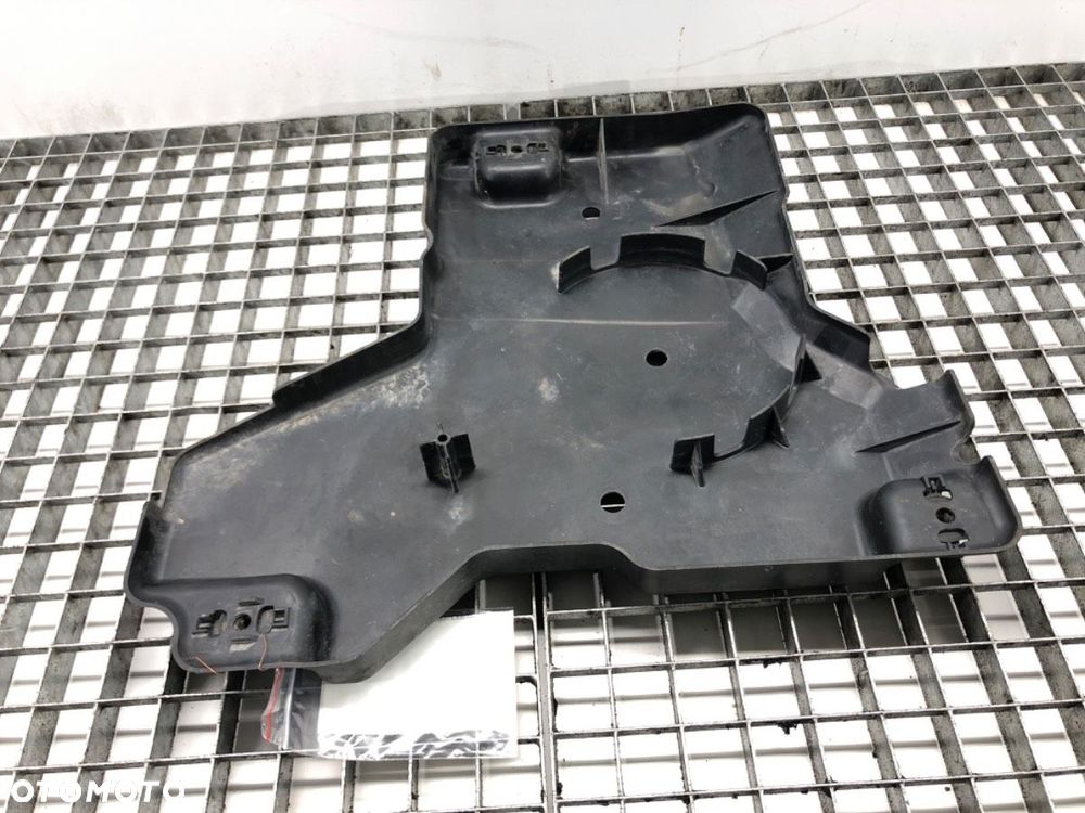 OSŁONA PODWOZIA ŚRODKOWA  MAN TGE Autobus 2017 - 2022 2.0 TDI 130 kW [177 KM] olej napędowy 2017 - 2