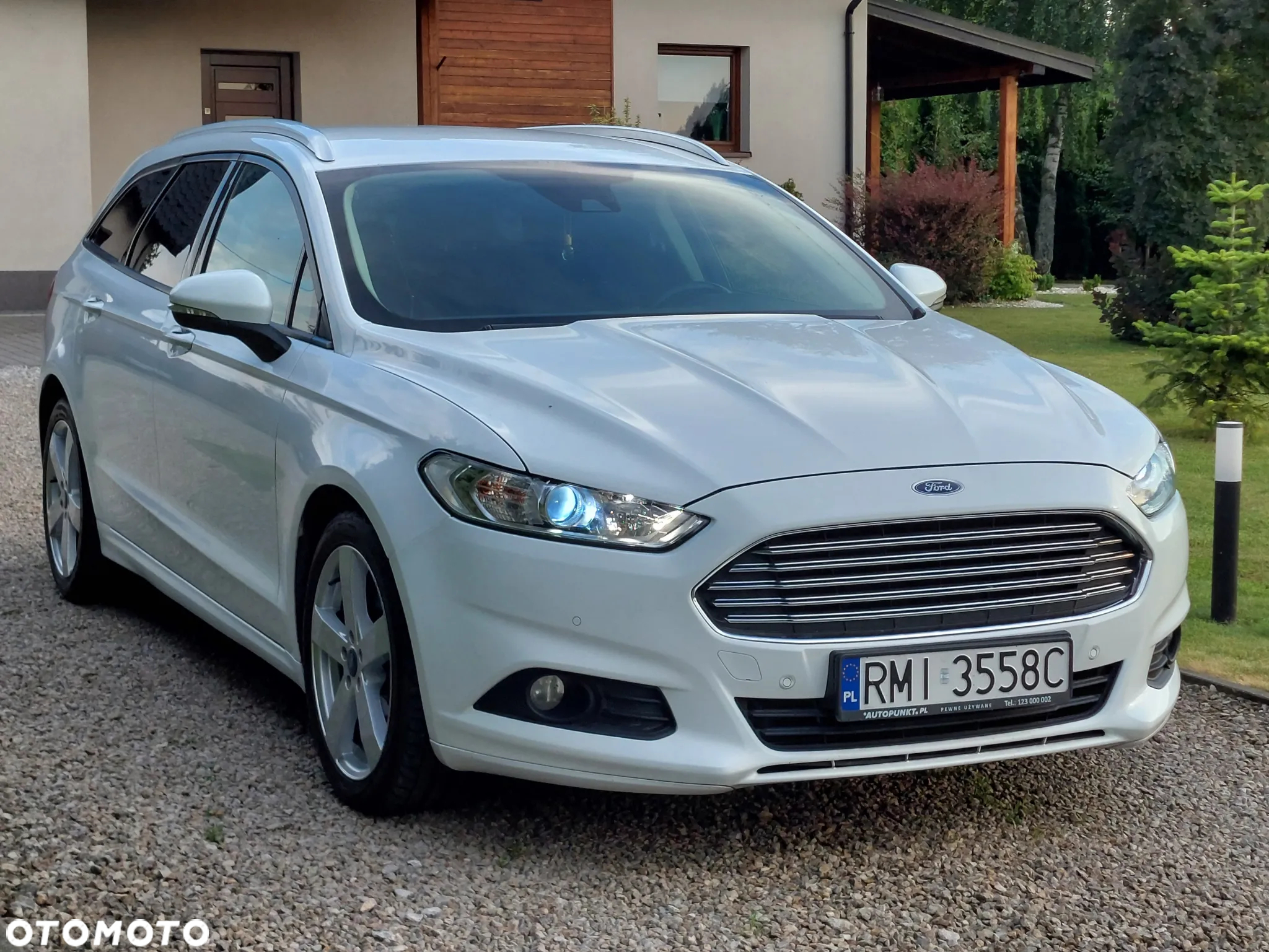 Ford Mondeo 2.0 TDCi Ambiente Plus - 23