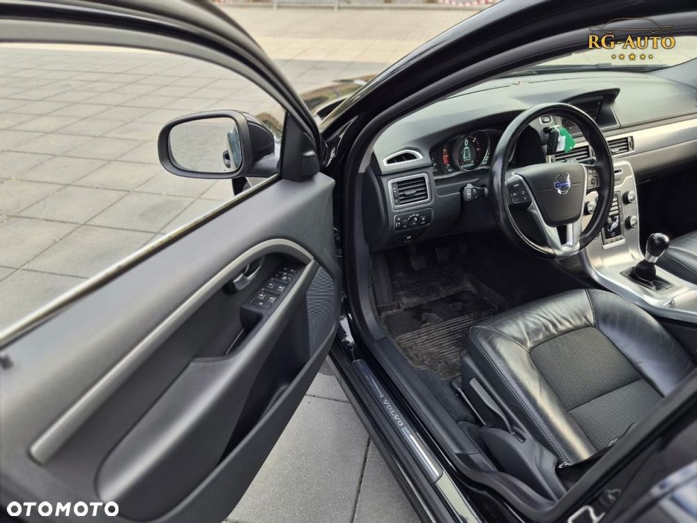 Volvo V70 - 25