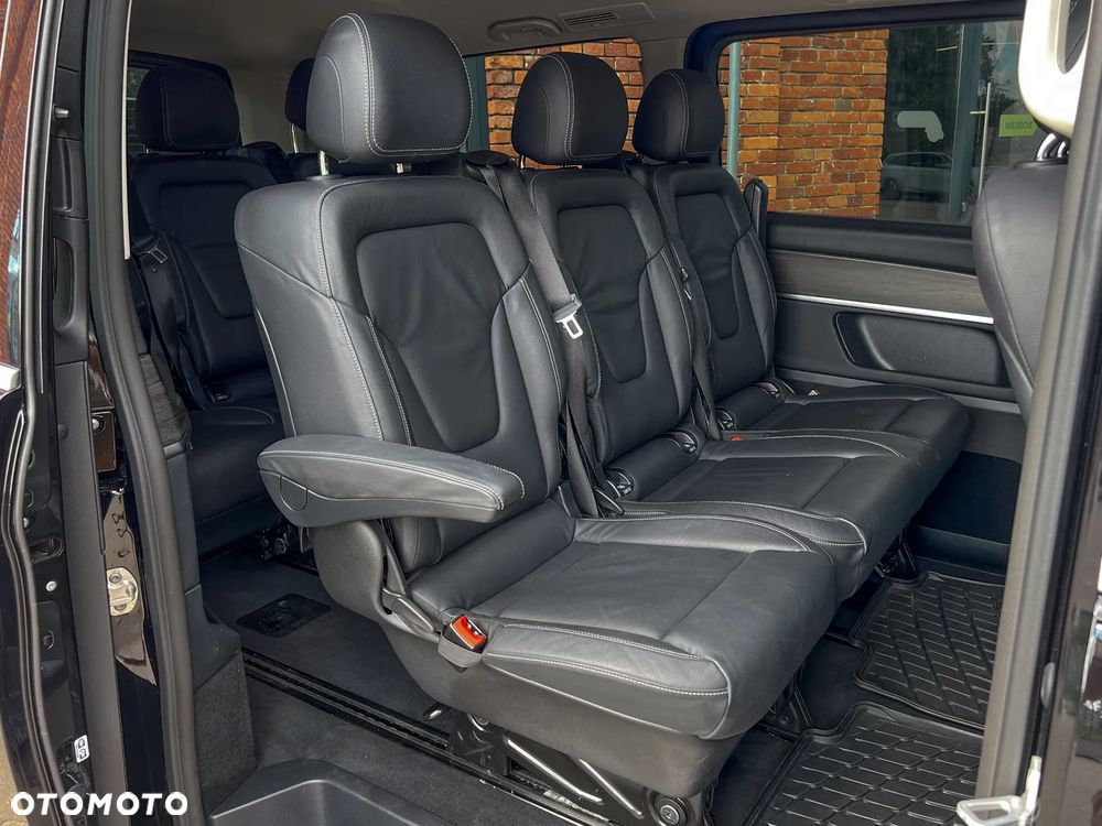 Mercedes-Benz Klasa V 300 d Extralang 4Matic 9G-TRONIC Avantgarde - 26