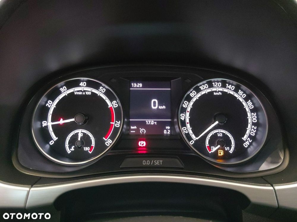 Skoda Fabia 1.0 TSI Ambition - 26