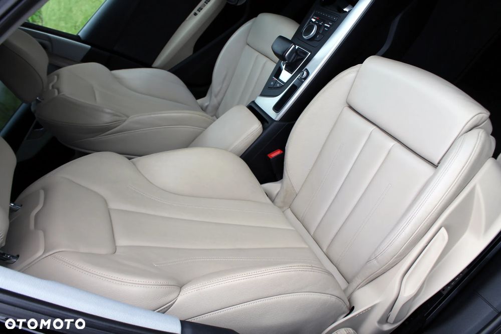 Audi A4 Avant 2.0 TDI DPF clean diesel quattro S tronic Attraction - 12