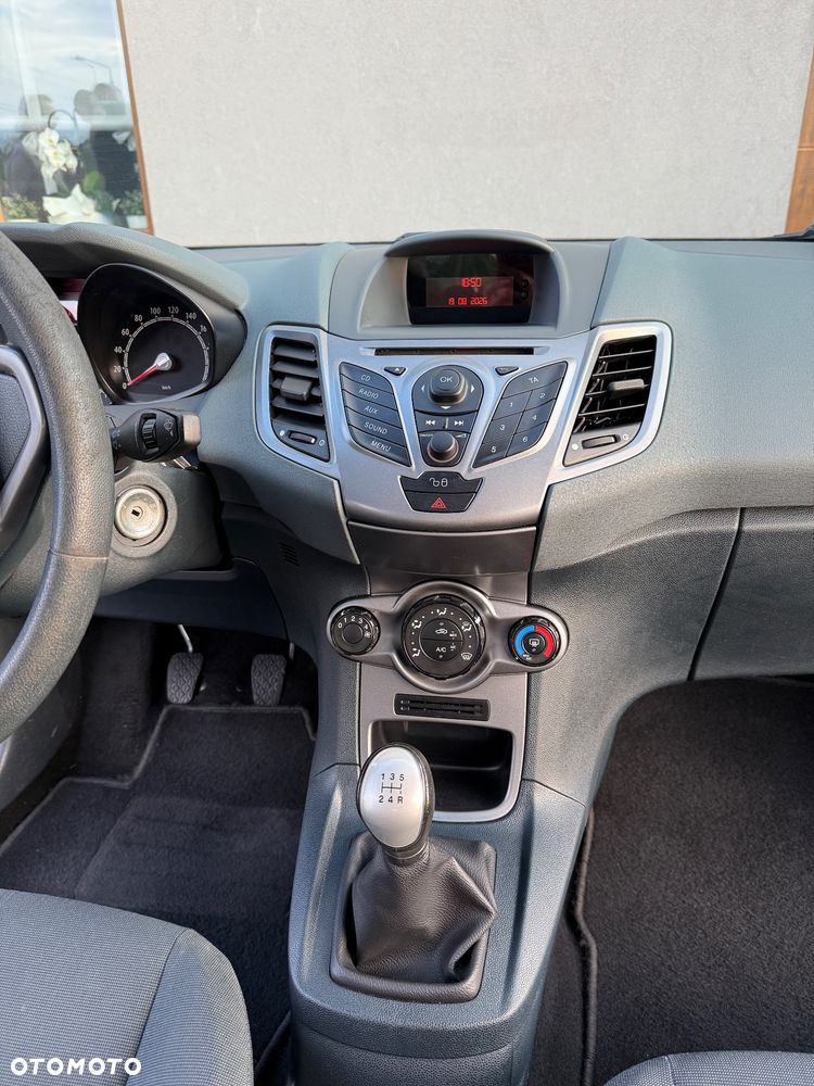 Ford Fiesta 1.25 Trend - 29